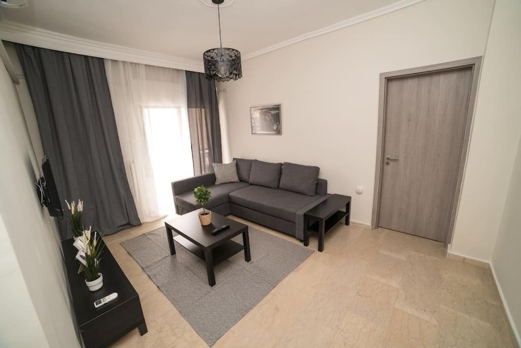Markopoulosapartments Nea Moudania Exterior foto